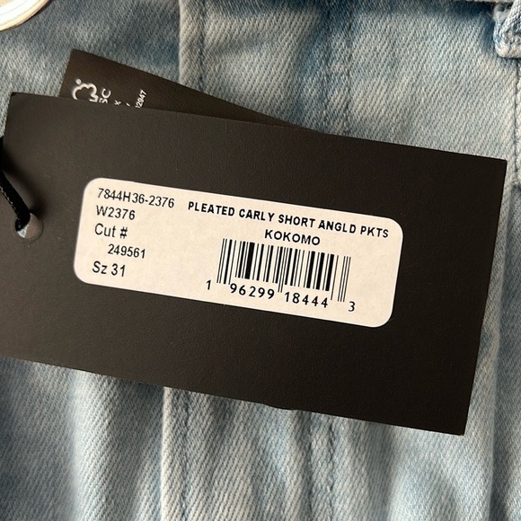 PAIGE Pleated Carly Short w/Detachable Belt in Kokomo Women's Size 31 NWT! - Picture 8 of 13